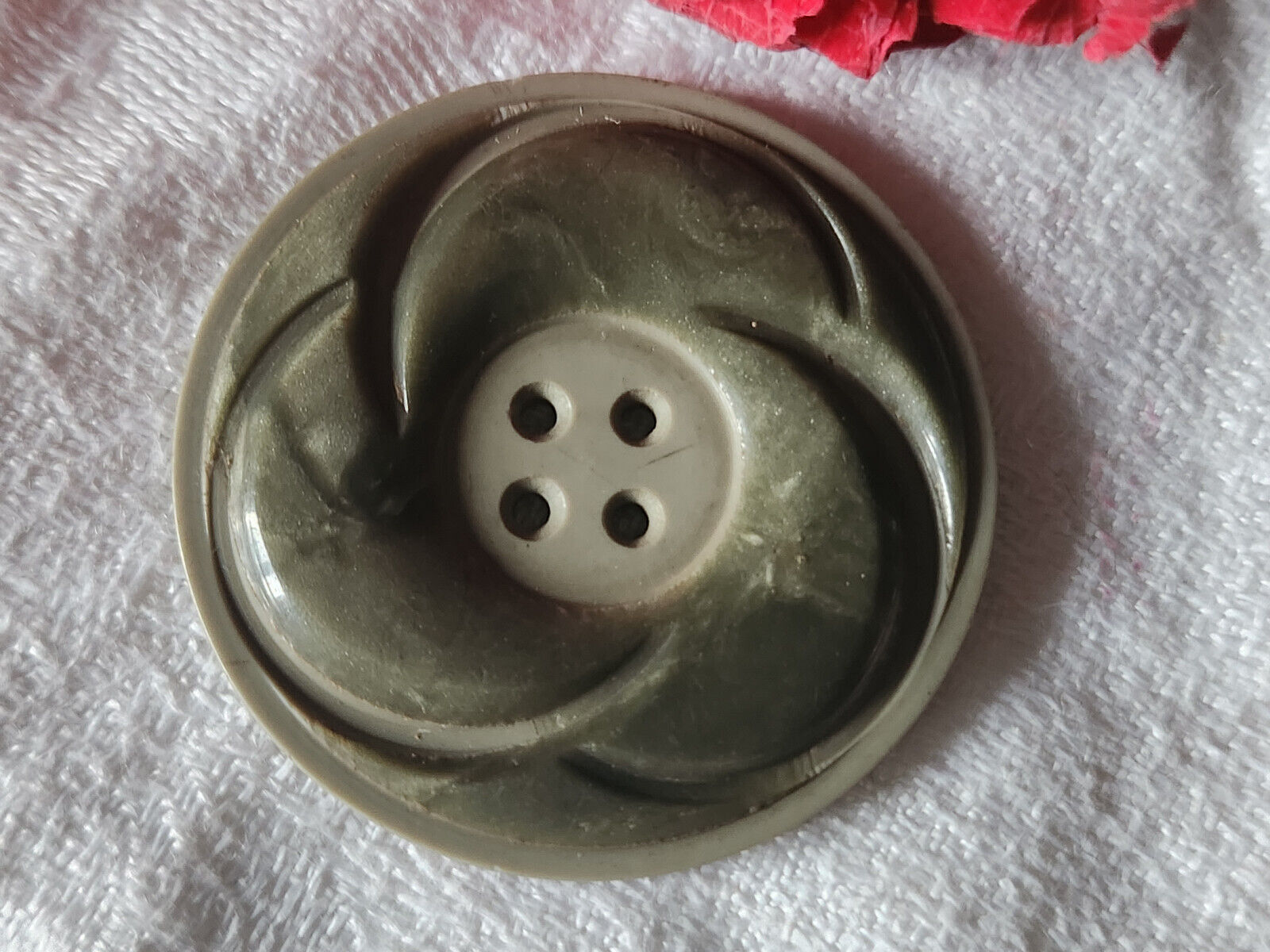 Gros bouton ancien art deco gris 4,1 cm ref 5068