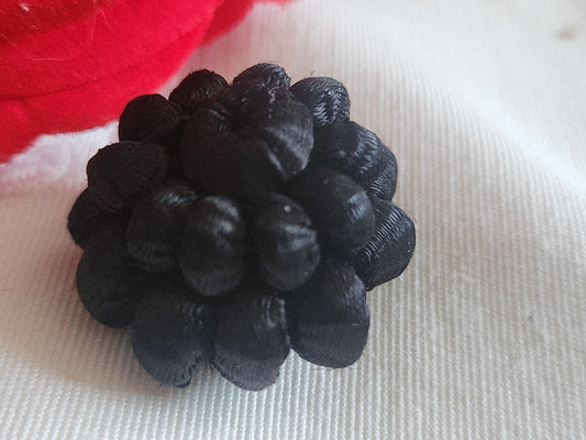 Ancien bouton passementerie noir fait main dome pied 2,5 cm D15F