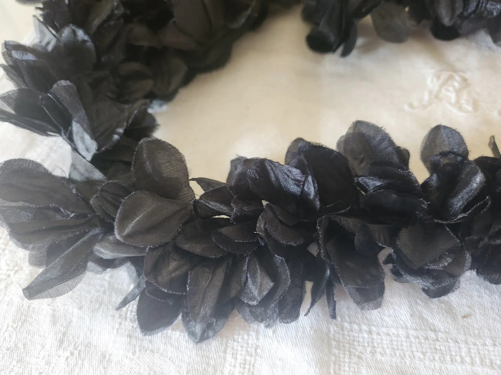 Galon vintage noir froufrous fleur petale 1 m 90 large B3