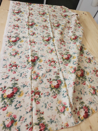 Ancien coupon de tissu fleuri dumas fabrication francaise 119 sur 77 cm B5