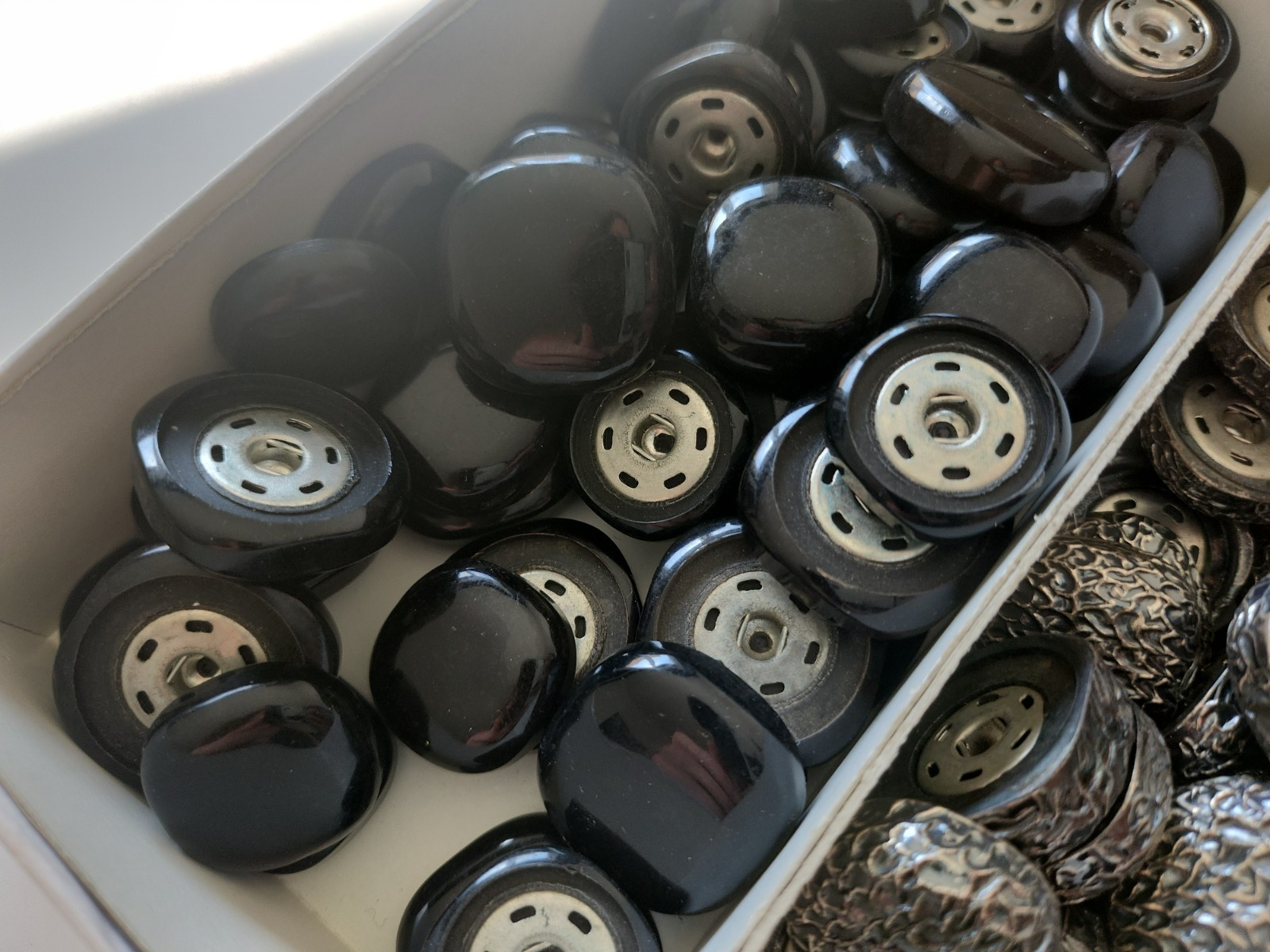 Gros lot cache boutons pressions vintage mercerie