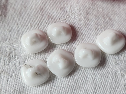 Lot 6 boutons vintage en verre blanc carré 1,2 cm ref 5146