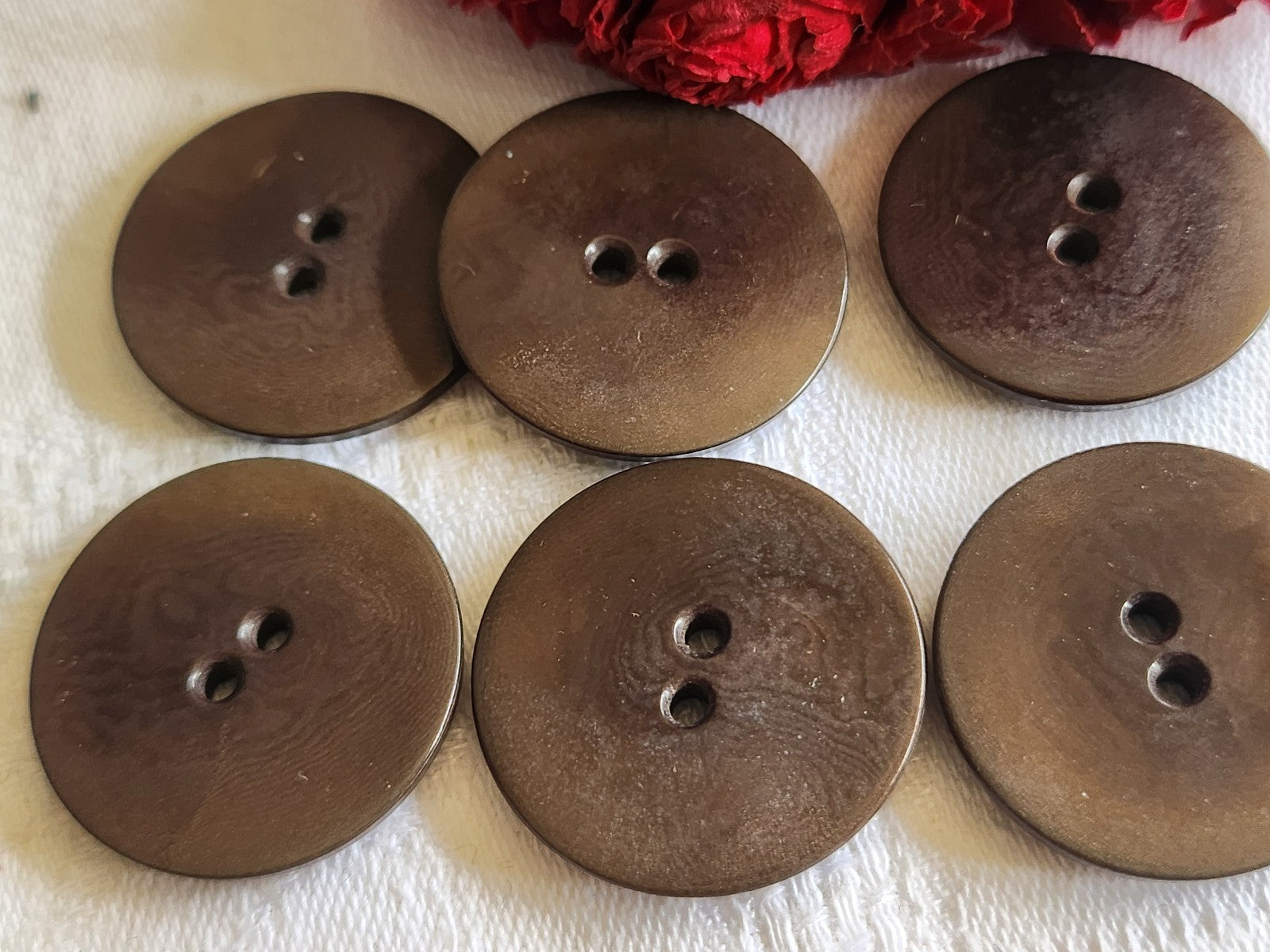 Lot 6 gros boutons anciens en corozo collection diamètre 2,7 cm ref 1247