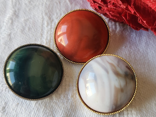 Trio boutons vintage metal coeur  moucheté 2,3 cm à pied G14H