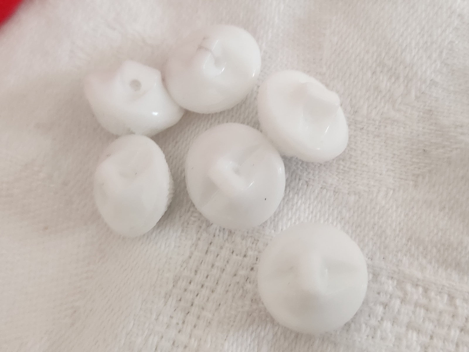 Lot 6 boutons vintage en verre blanc avec strass mordoré vert  1,3 cm ref 6365