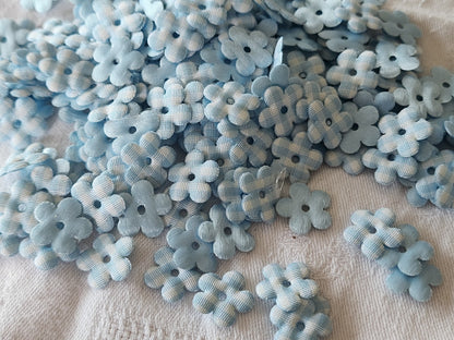 Lot  50 fleurs bleu carreau   tissu customisation 1,5 cm  embellissement T2