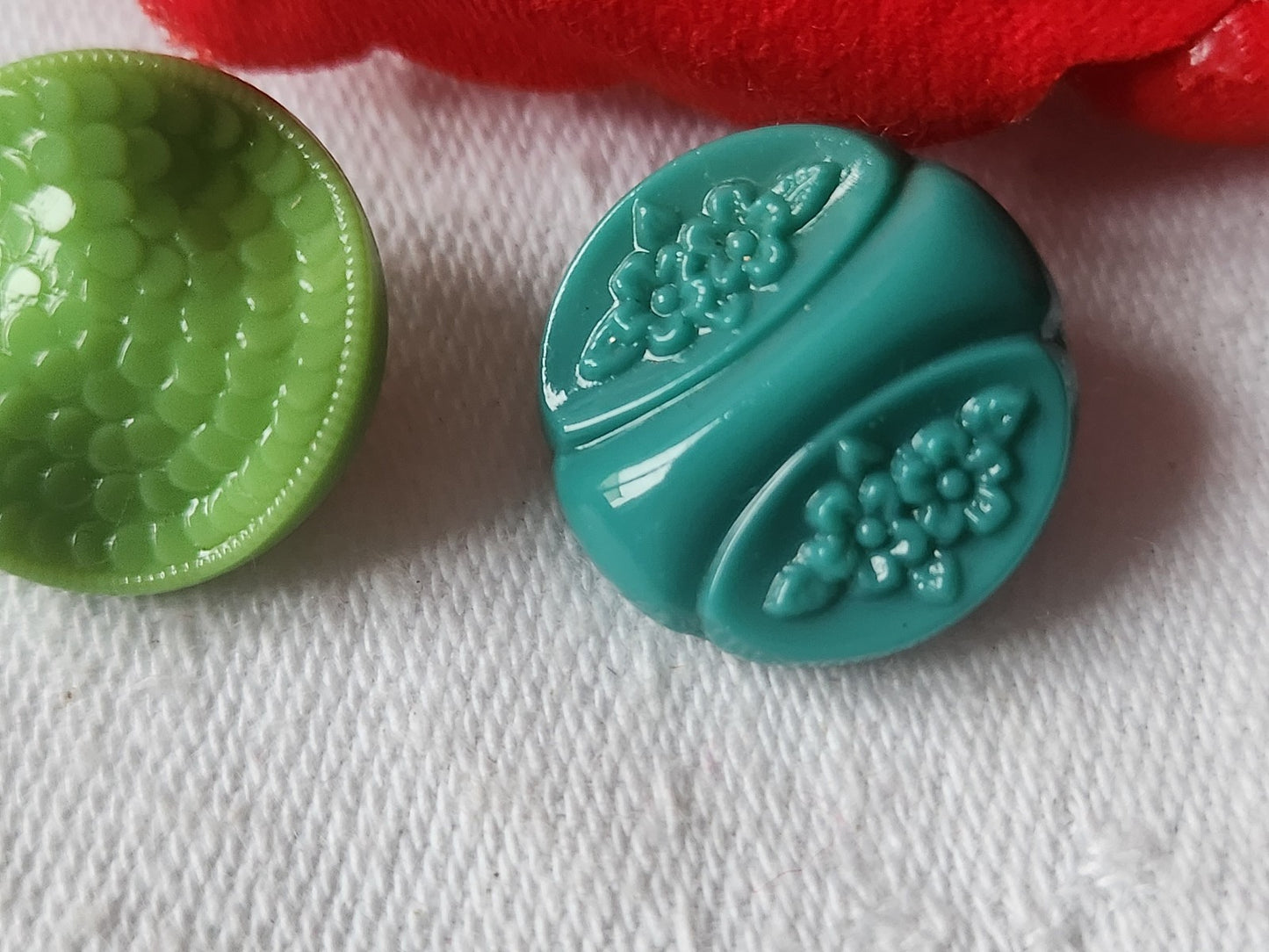 Duo boutons anciens en verre  motif vert vintage 1,8 cm D9H