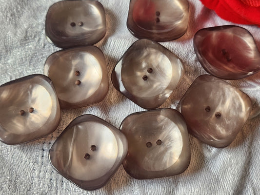 Lot 9  gros boutons vintage nacrés panaché 2,5 marron ref 5489