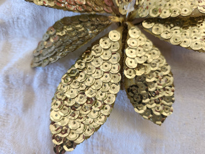 Ancien ornement chapeau vintage  modiste fleur montée sur broche 12 cm T0-15
