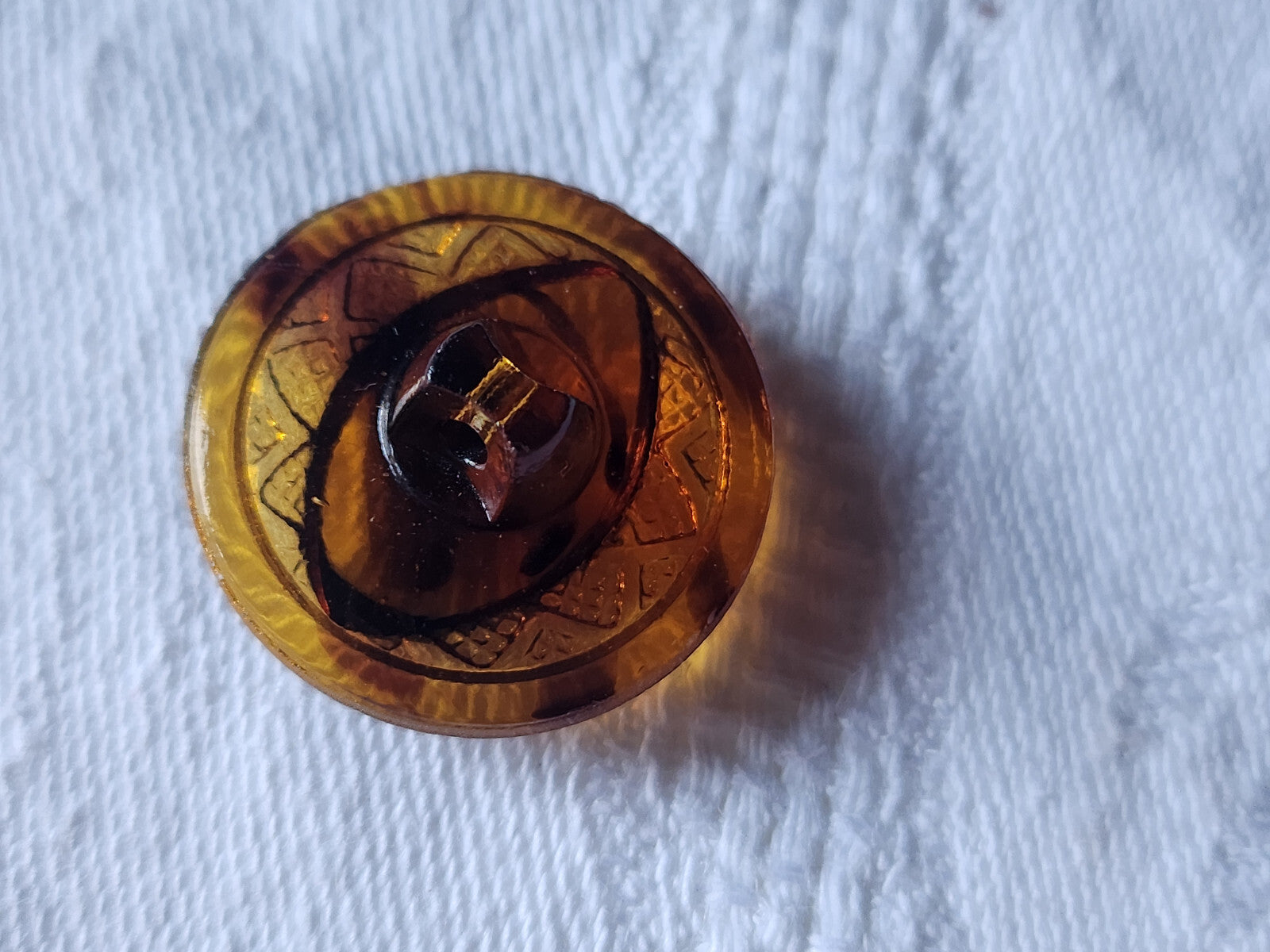 Bouton ancien en verre marron effet ecaille pied 2,2 cm G8J