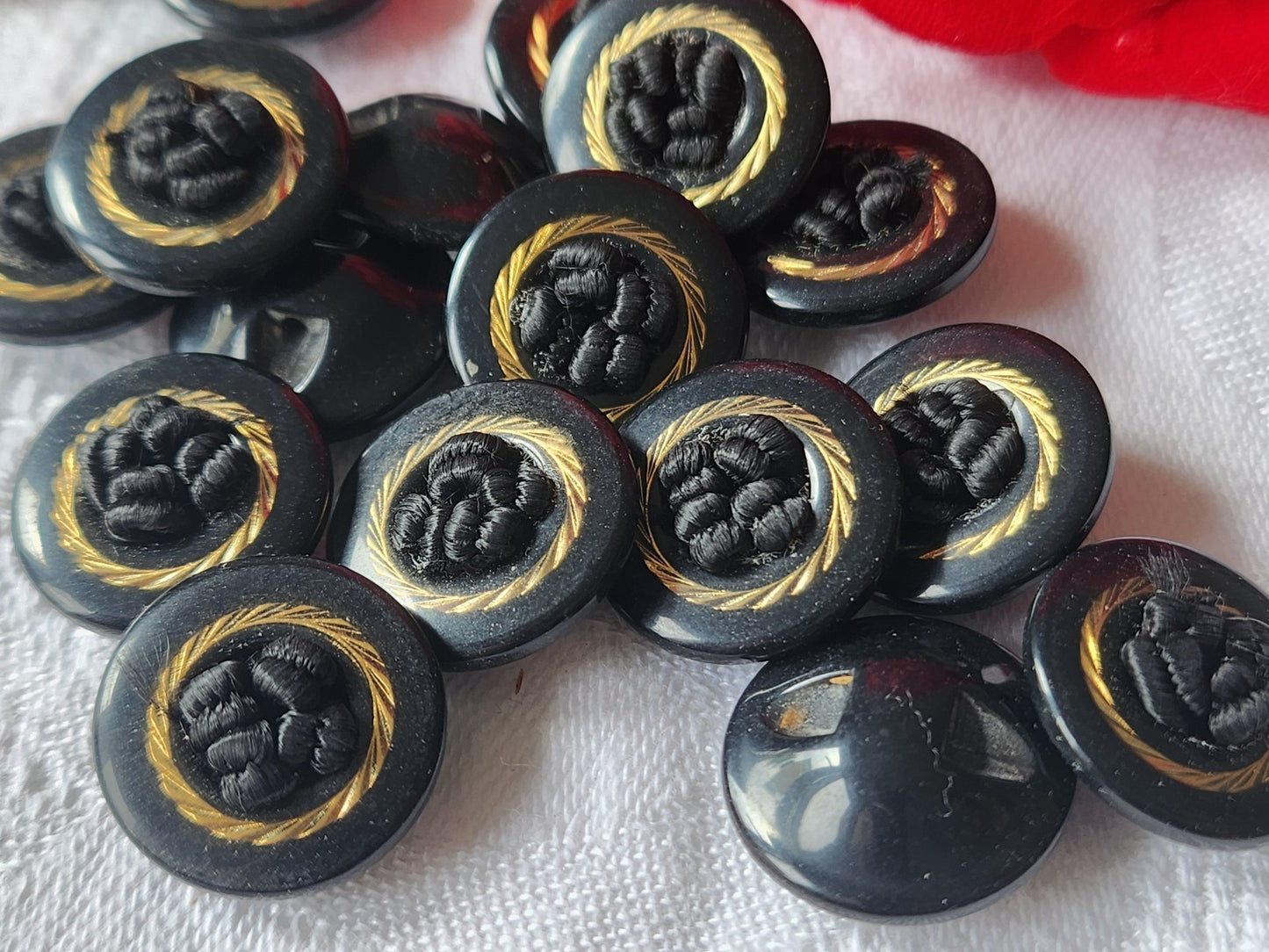lot 6  boutons vintage coeur passementerie noir à  pied 1,8 cm ref 3549