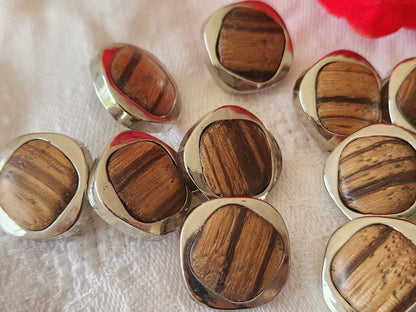 Lot 10 boutons vintage cœur en bois acrylique  pied 1,5 cm / 15 mm ref 6432
