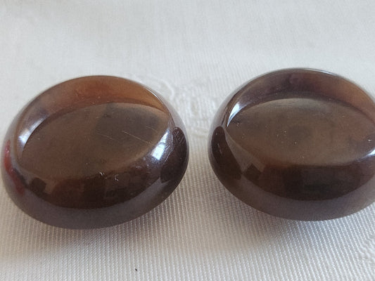 Duo gros boutons anciens effet ambrolite 2,9 cm pied D17K