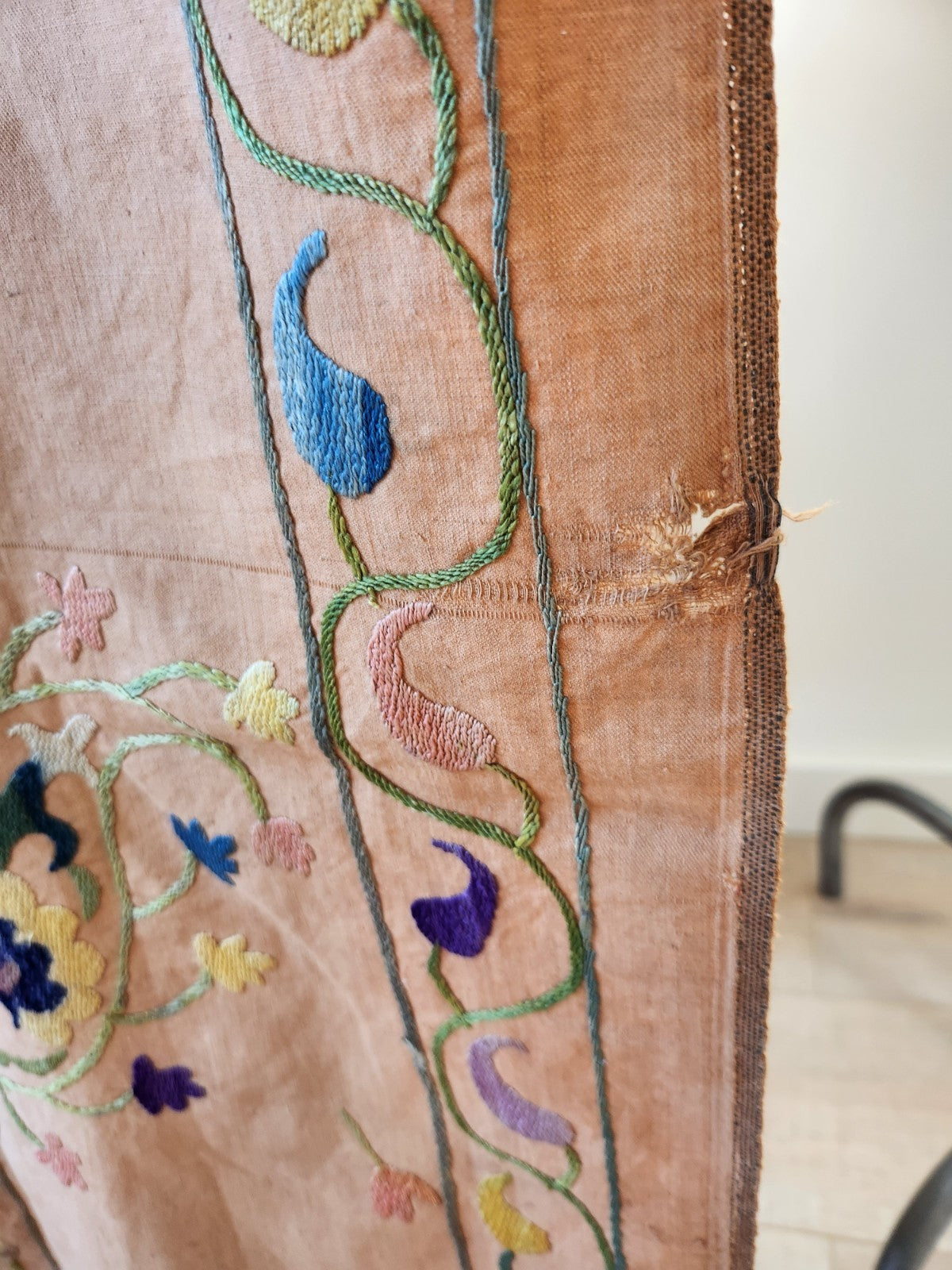 Trés ancien ouvrage XIXéme nappe d'autel? broderie B8