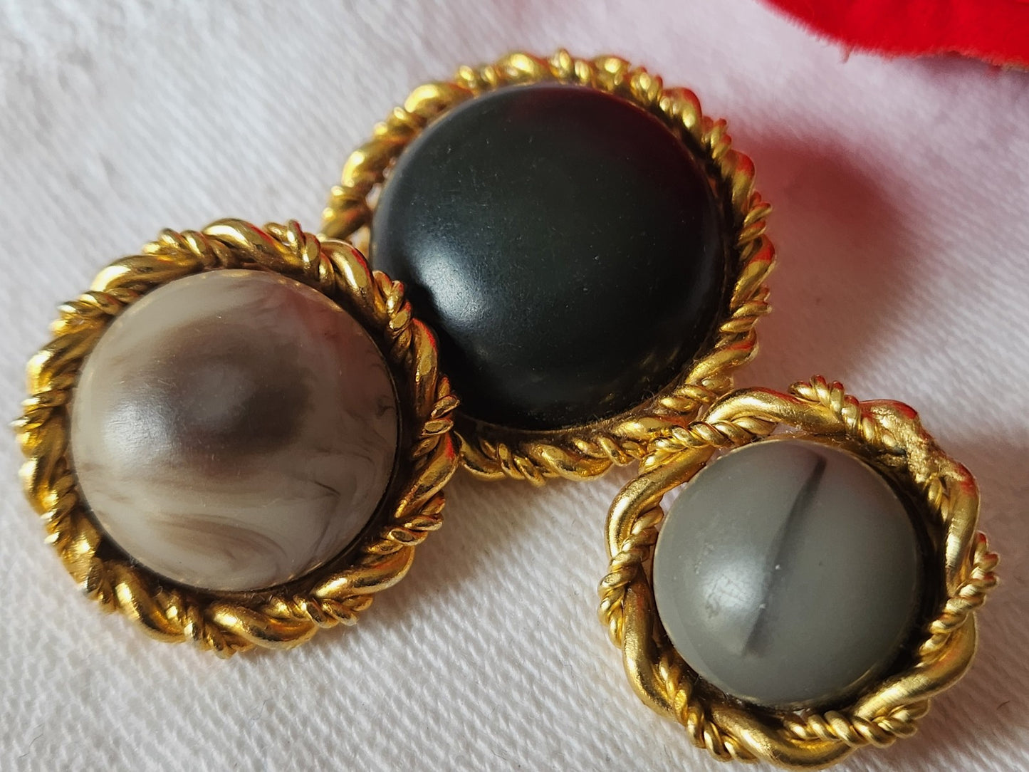 Trio bouton vintage en métal  pied 1,9 à 2,5 cm ref 3572