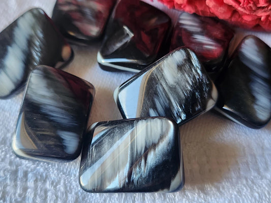 Lot 6 superbes boutons vintage noir reflet nacré 1,6 sur 2,2 cm pied ref 1660