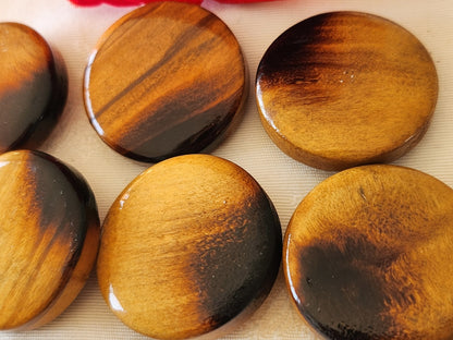 Lot 6 énorme boutons vintage  en bois verni 3,4 cm 34 mm pied ref 354
