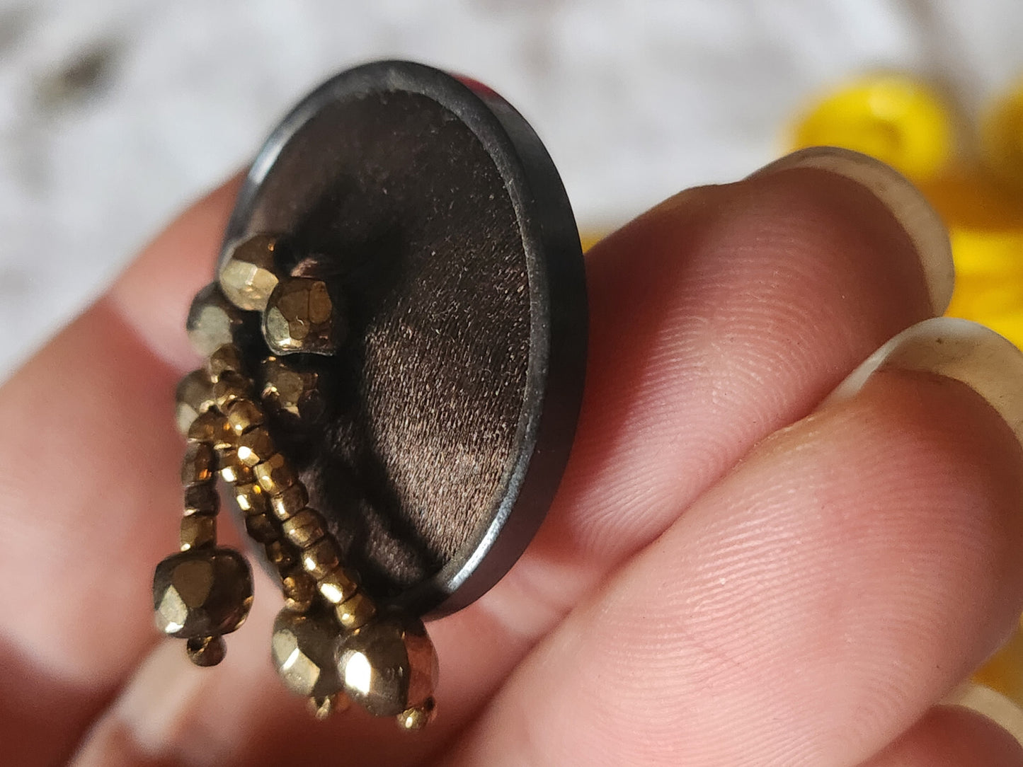 Collection bouton vintage passementerie marron  perlé  3 cm ref 1336