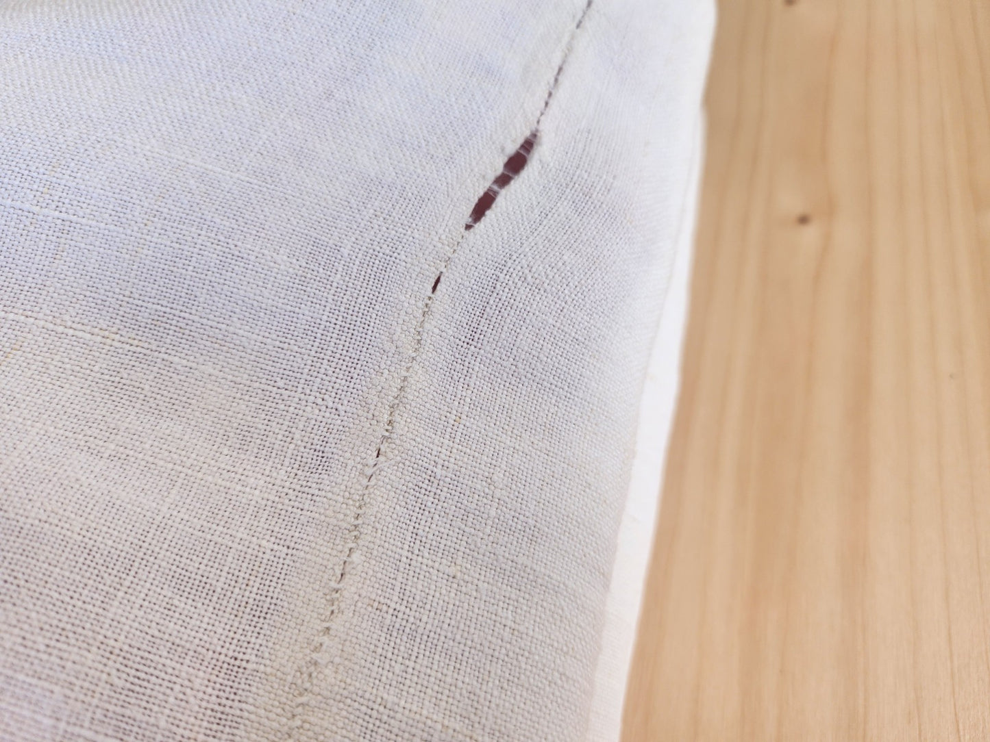 Ancien drap  monogramme AD épais en deux lés  185 cm sur 280 cm B7