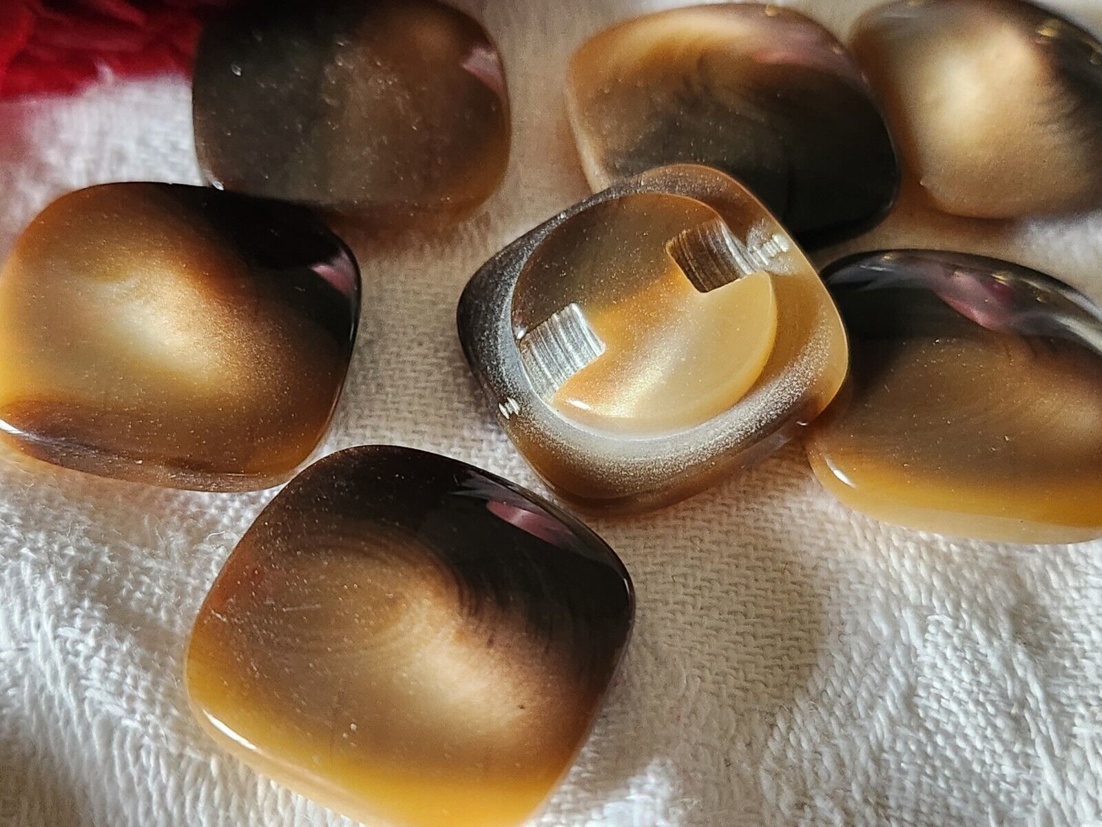 Lot 6 boutons vintage marron camaïeu à pied 2,1 cm ref 3197