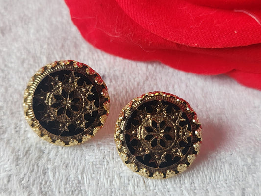 Duo boutons anciens en métal coeur  en  verre sculpté 1,4 cm D13D