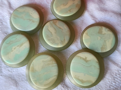 Lot 6 gros  boutons vintage camaieu vert mat 2,7 cm pied ref 3908