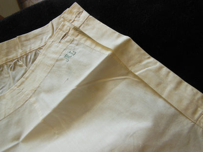 Ancienne culotte short monogramme ML jamais porté à nettoyer ou teindre n°3 B1