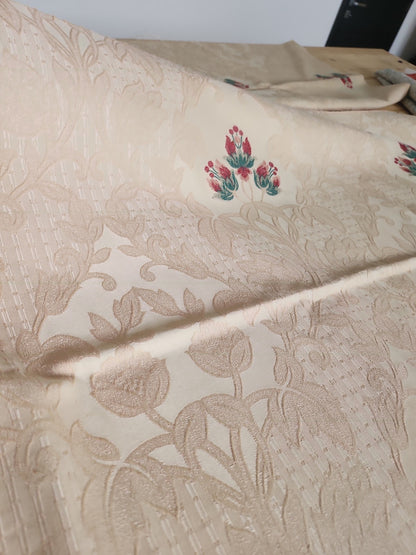 Deux coupons anciens tissu ecru damassé 1 m 90 sur 59 cm et 1  m 25 sur 44cm B4