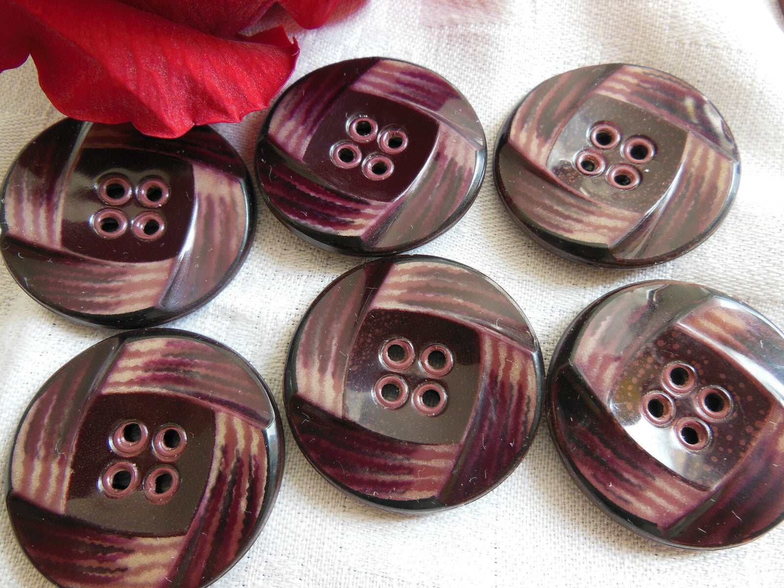 Lot 6 gros boutons anciens en celluloïd violet collection 3,1  cm ref 5185