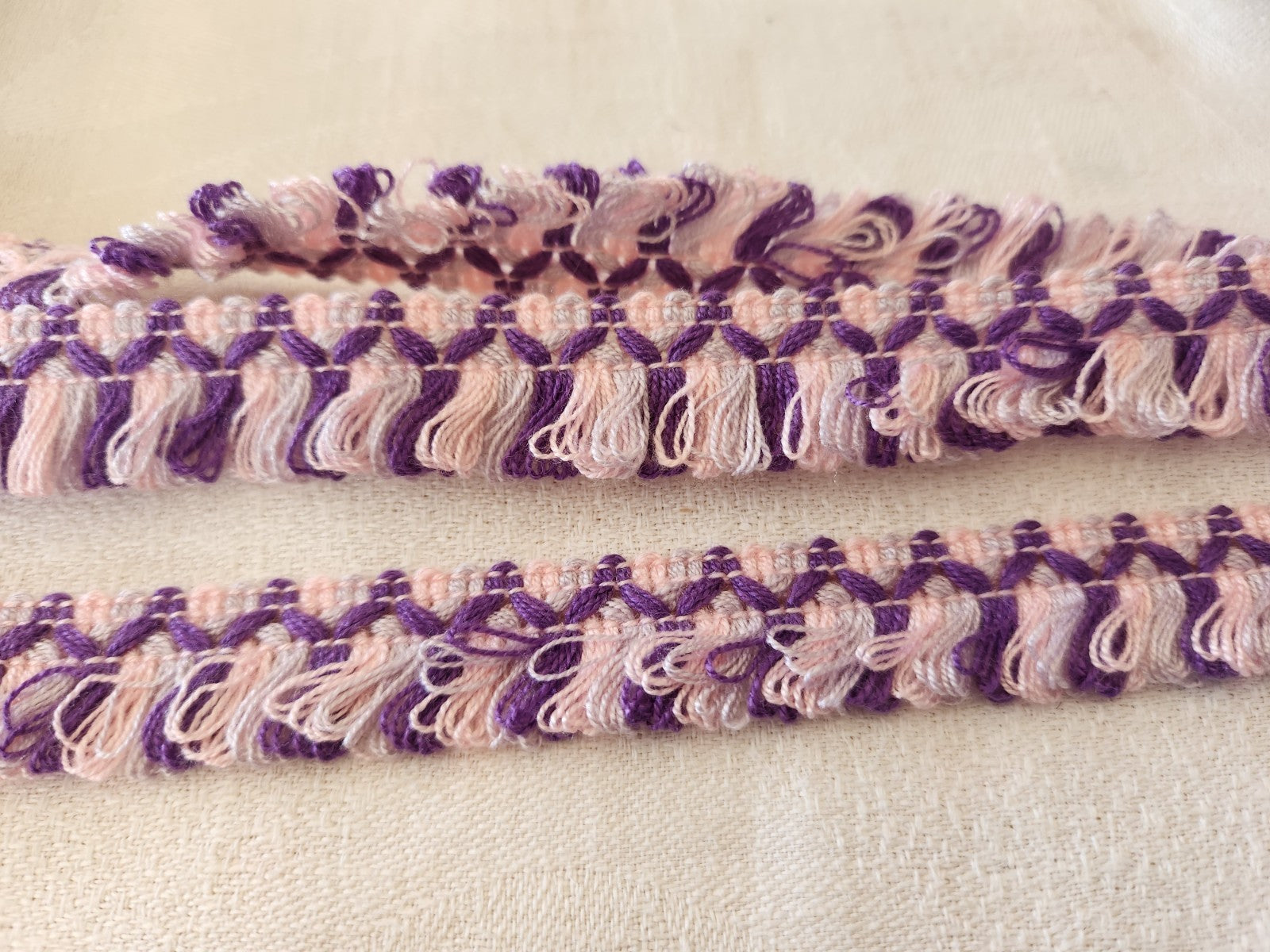 Galon vintage franges bouclettes rose violet 3 mètres sur 1,8 cm B3