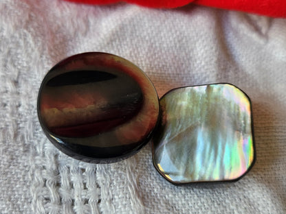 Duo boutons vintage en nacre sur pied 1,7 et 2 cm G19L