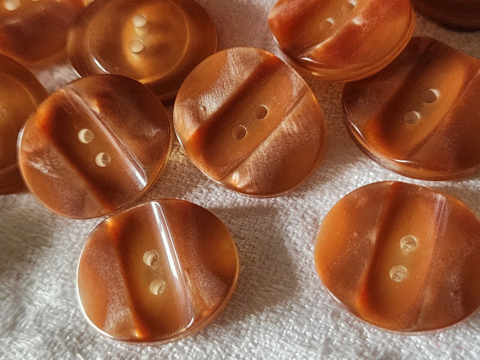 Lot 6 boutons vintage marron nacré ovale 1,9 sur 2,2 cm ref 2816