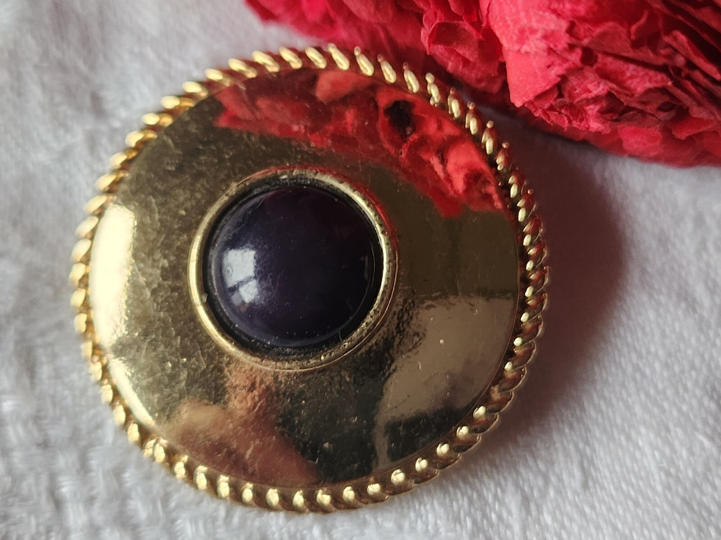 Gros bouton vintage en métal doré  coeur bleu  parurier createur 3,5 cm ref 1422