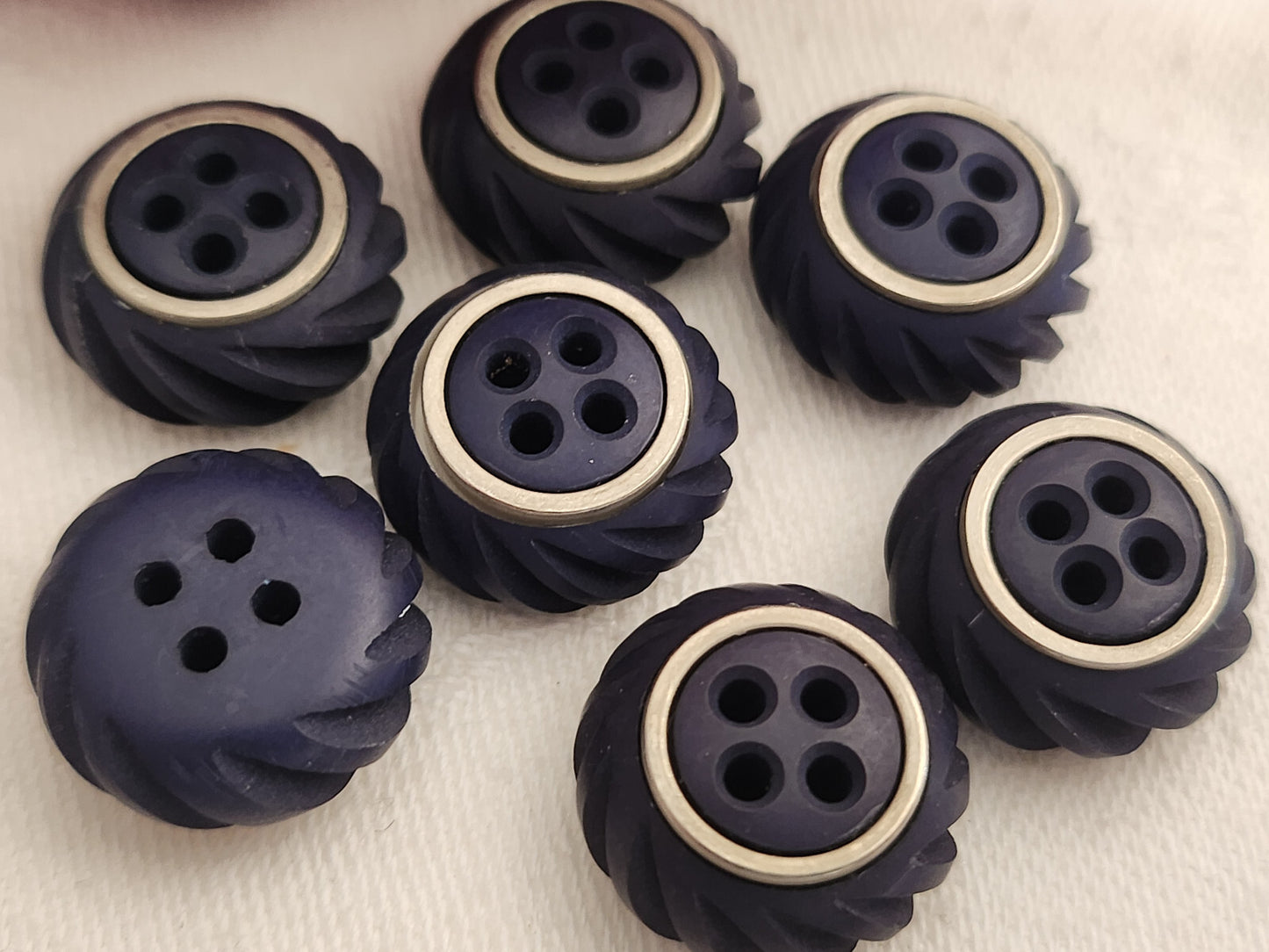 Lot 7 boutons vintage bleu mat anneau metal gris 1,7  cm ref 207