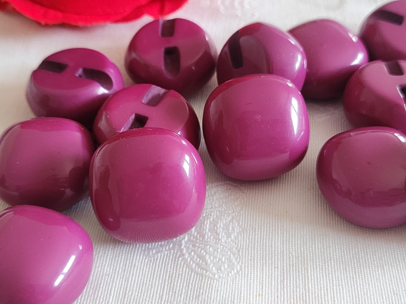 Lot 6 volumineux  boutons vintage 3,3 cm imposant rose fushia lourd ref 6398 **