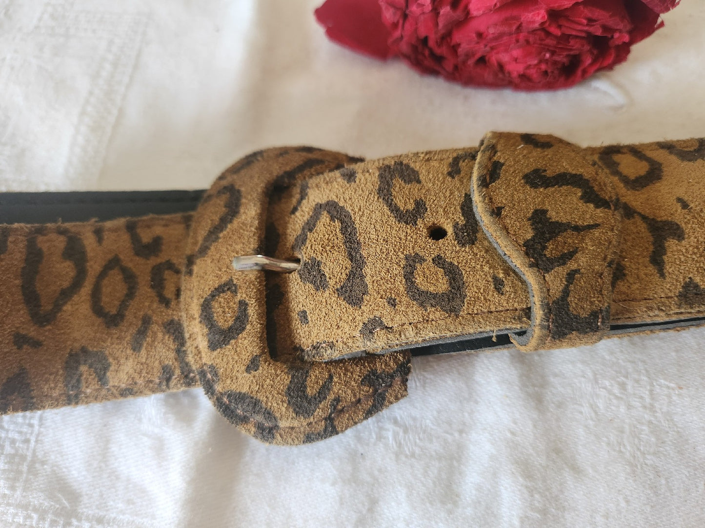 Ceinture ancienne vintage leopard daim marron 80 cm à 90 cm A4