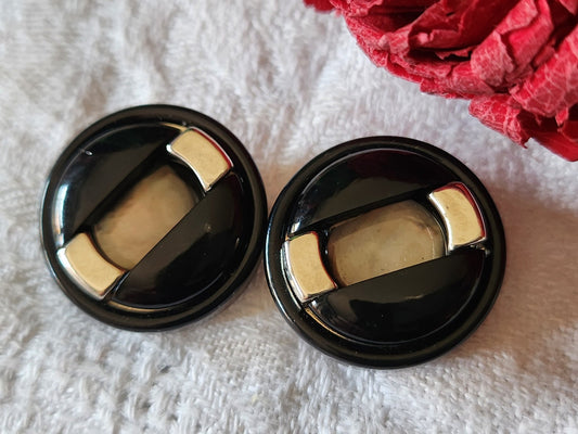 Duo boutons vintage coeur en nacre noir pied 2,1 cm ref  3036