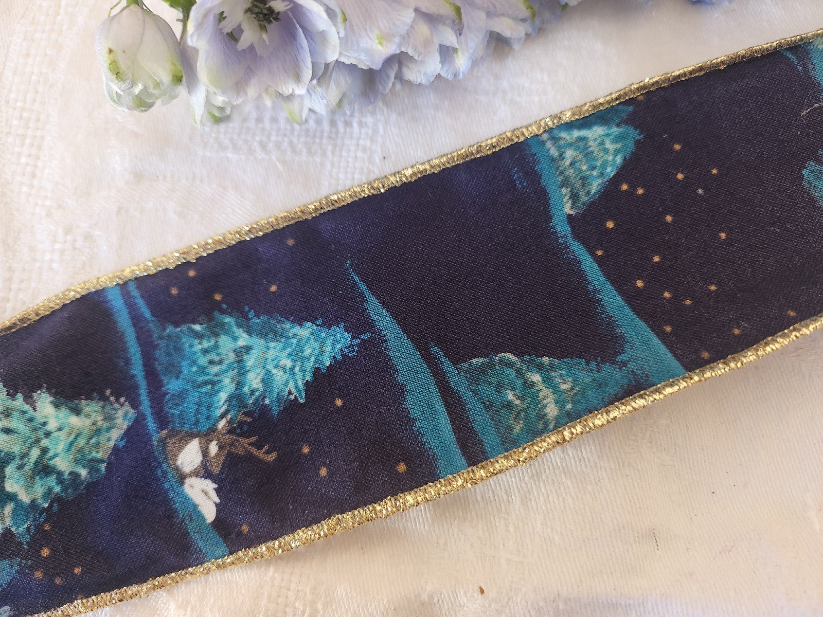 Large galon ruban  vintage sur 6,4 cm sapin bleu bord fil métal  2 métres B9