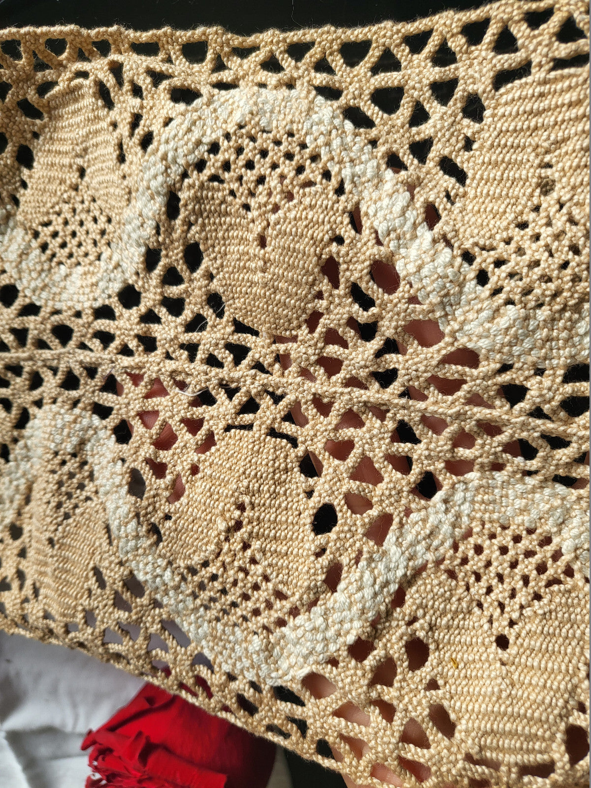 Ancienne dentelle large épaisse bi  blancentre deux  2 mètres  sur 16,5 cm B6
