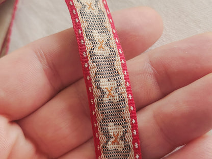 Galon moderne made in France "penelope" 3 mètres sur 1,5 cm A5