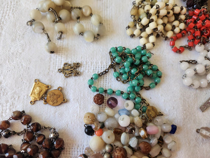 Lot 258 grammes  piece  chapelets anciens restauration listing en photo T1 n°7