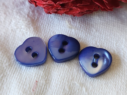 Trio  mini boutons anciens en nacre forme de coeur bleu 1,1 cm G15A