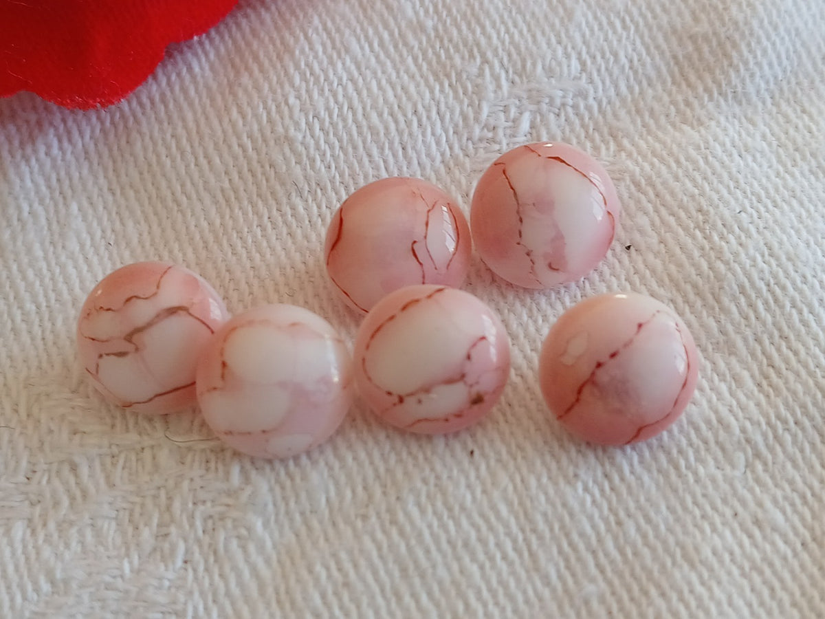 Lot 6 petits boutons vintage en verre  rose 0,9 cm pied ancien ref 6487