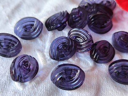 Lot 14 boutons vintage violet petit transparent 1 cm sur 1,3 ,cm ref 3910