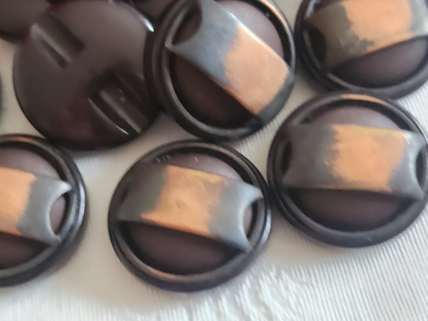 Lot 6 boutons vintage marron rehaussé de metal cuivré 2,4 cm ref 6394