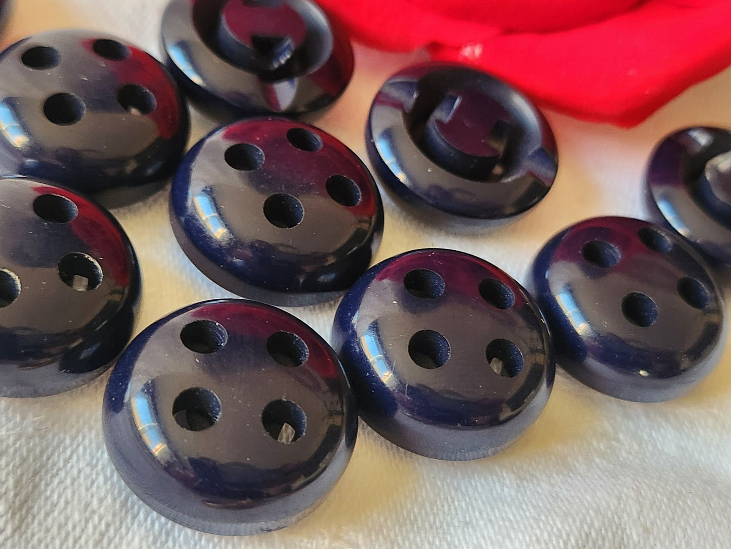 Lot 5  boutons vintage bleu bombé à pied 2,1 cm ref 2067