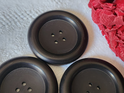 Trio gros boutons vintage noir mat trous 3,3 cm ref 5229
