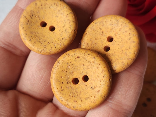 Lot 7 gros boutons vintage incurvé orange ocre poreux 2,8 cm ref 1918