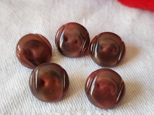 Lot 5 boutons anciens en verre marron laiteux rouge 1,3 cm ref 4976
