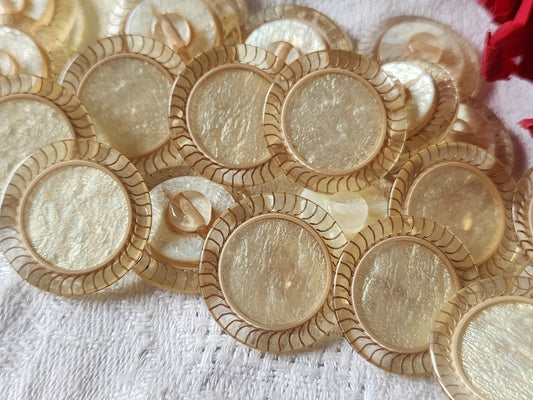 Lot 5 boutons vintage cœur crème satiné nacré pied 2,3 cm ref 2742
